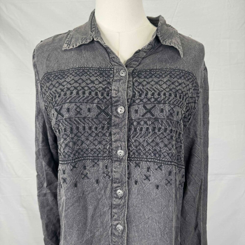 Parsley & Sage Anthropologie Button Up Shirt Blouse Top Embroidery Western Small - Picture 3 of 13